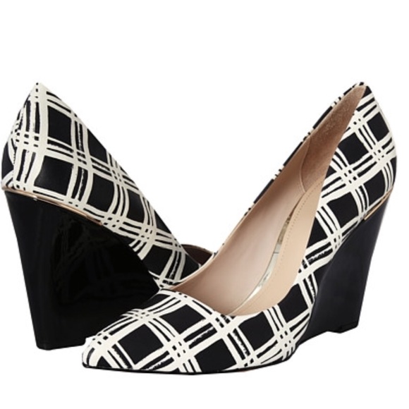 Coach Shoes - 👠 Coach shoes size 10, like new.